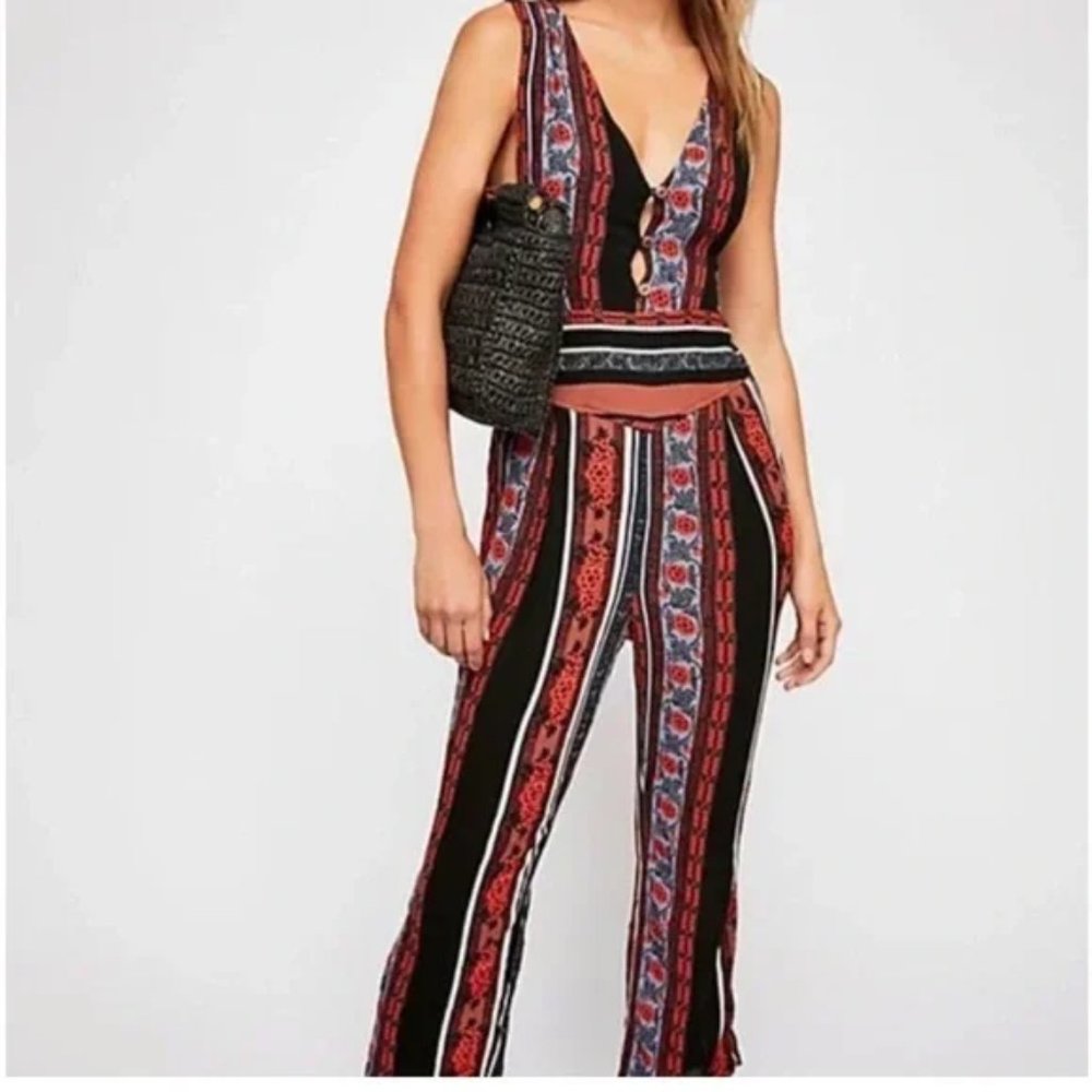 Free People Jumpsuit Womens Size 2 Plunge Neckline Boho 70s Festival - Picture 2 of 15